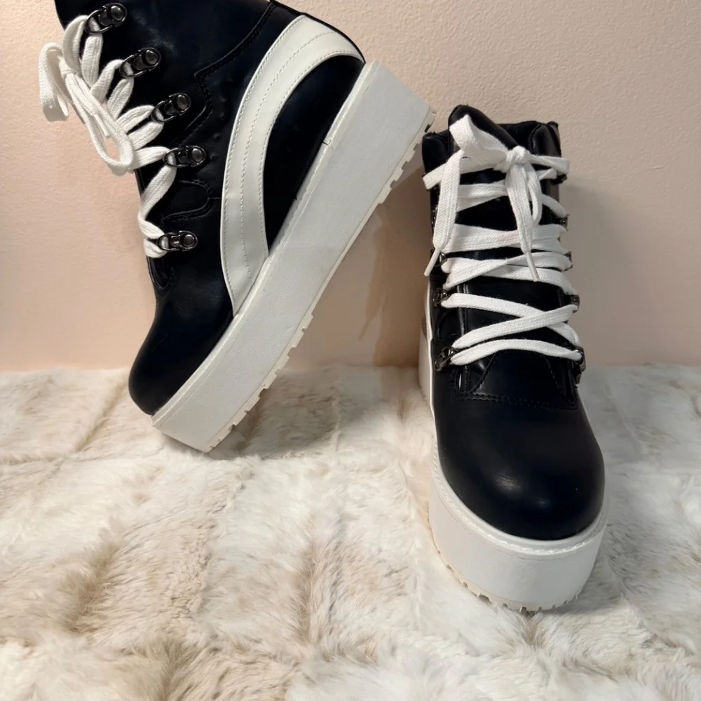 Cape Robbin Black Hightop Sneakers With White Chunky Platform & A Side Zipper